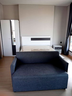 Condos for rent : Lumpini Park Pahol Condominium 32 for rent