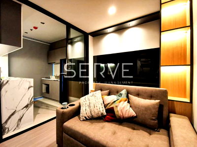 Condos for rent : Luxury Style 1 Bed Nice Room High Floor New Good Location Next to MRT Rama 9 350 m. @  Life Asoke - Rama 9
