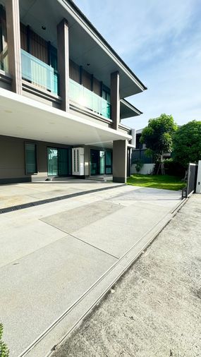 ขายบ้านเดี่ยว 2 ชั้น หมู่บ้าน บุราสิริ บางนา