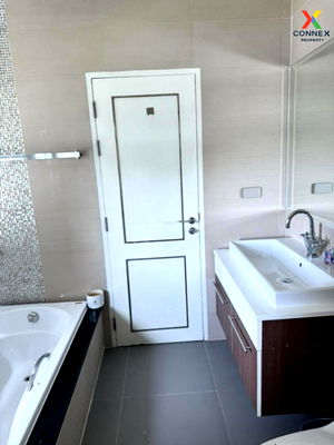 Houses for sale Thap Chang : For Sale House , Grand Bangkok Boulevard Rama 9 - Srinakarin , Saphan Sung , Saphan Sung , Bangkok , CX-114176 ✅ Live chat with us ADD LINE @connexproperty ✅ 