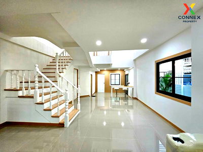 Townhouses for sale Makro Bangbuathong : For Sale Townhouse/Townhome  , Buathongthani , corner unit , wide frontage , newly renovated , Bang Bua Thong , Bang Bua Thong , Nonthaburi , CX-113904 ✅ Live chat with us ADD LINE @connexproperty ✅ 