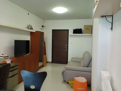 ขายด่วน ! ไม่ติดผู้เช่า ห้องชั้นสูง วิวสวย ไม่บล็อค ราคาดี Supalai Park Ratchayothin 1 Bedroom 1 Bathroom 49.5 Sq.m เพียง 3.1 ล้านบาทเท่านั้น