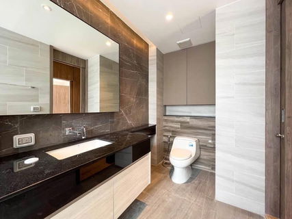 LTHC11559 – Anina Villa Sathorn-Yenakart FOR SALE Size 60 sq.w. 520 sqm. 4 beds 5 baths ONLY 68 MB