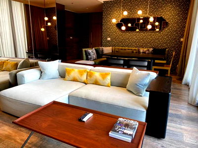 Condos for rent BTS Phloen Chit : LTH11613-Noble Ploenchit FOR RENT Size 178 sqm. 3 beds 3 baths Near BTS Phloen Chit Station ONLY 180K/Month