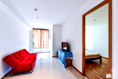 Condos for sale MRT Sam Yan : The Empire Place, Fully Furnished Near BTS Chong Nonsi