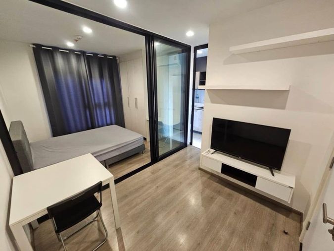 Add line : @cutecondo beautiful room + fully furnished Quick response