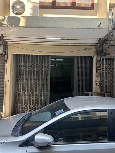 3-bed townhouse for sale, 76 sqm, 19 sq wah, Ratchathewi