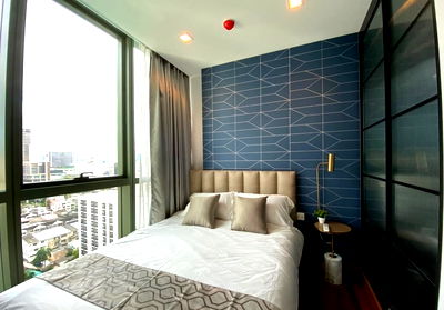 Condos for rent : Wish Signature Midtown Siam Urgent rent!! Very spacious and beautiful room. Ask for more information.
