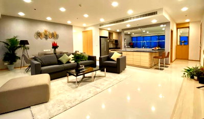 คอนโดให้เช่า : LTHC11770 - The Emporio Place FOR RENT Size 161 sqm. 3 beds 5 baths Near BTS Phrom Phong Station ONLY 140K/Month
