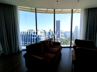 Condos for sale : 2 Beds with Bathtub 89.40 sq.m.High Fl. 35+ Good Location Close to BTS Ratchadamri 300 m. at Magnolias Ratchadamri Boulevard Condo / For Sale 
