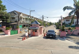 Butsarin Theparak - Image 2/2