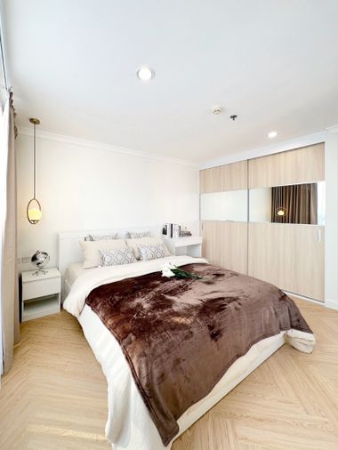Lumpini Suite Rama VIII  For Sell