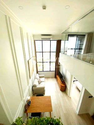 คอนโดให้เช่า : ดูเพล็กซ์ 1 นอน 1 ทำงาน 1 โถงนั่งเล่น ชั้นสูง 35+ กับวิวแม่น้ำสวยๆ สะดวก ใกล้ BTS ช่องนนทรี 600 ม. ที่คอนโด Knightsbridge Prime Sathorn /ให้เช่าคอนโด