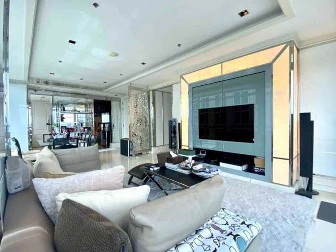 LTH11809- Athenee Residence FOR RENT Size 140 sqm. 2 beds 2 baths Near BTS Phloen Chit Station ONLY 120K/Month