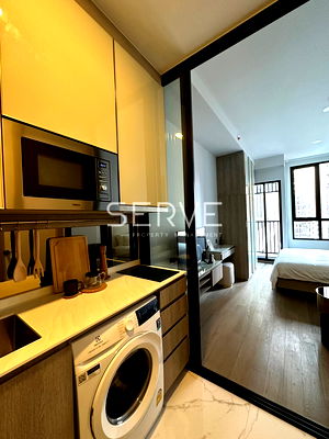 Condos for rent Airport Link Ratchaprarop : 1 Bed  High Floor City view Good Location BTS Phaya Thai and Airport rail link. 300 m. @  Park Origin Phayathai 