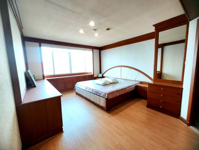 Condos for sale : 110 sqm. unit for sell at Sarin Place Ratchadaphisek 46  (rt-01)