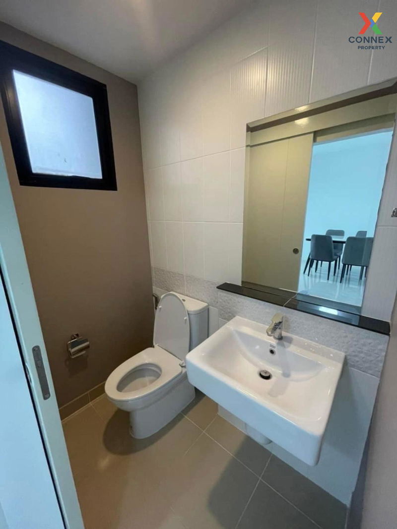 Townhouses for rent : For Rent Townhouse/Townhome  , Baan Klang Muang Ratchaphruek-Sathorn , Bang Khanun , Bang Kruai , Nonthaburi , CX-114569 ✅ Live chat with us ADD LINE @connexproperty ✅ 