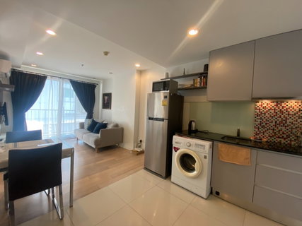 ขาย คอนโด 15 สุขุมวิท เรสซิเด็นซ์ ( 15 Sukhumvit Residences ) ใกล้รถไฟฟ้า BTS สถานีนานา และสถานีอโศก เพียง 600 เมตรเท่านั้น