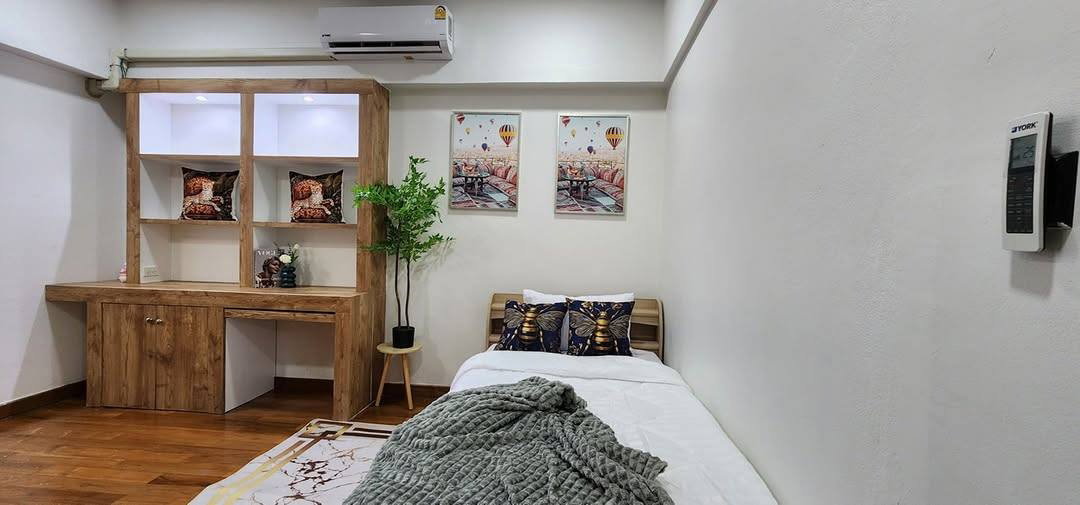รูป เช่าสุพนิชคอนโดติดสถานีรถไฟ ใกล้โรงเรียนสารสาสน์ , ร.พ.กรุงเทพ , เซนทรัลเฟส ( คอนโดมี สระว่ายน้ำ ) #ฟรีwifi - รูปที่ 15/23