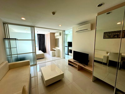 ขายคอนโด : ขายห้องทำเลดี โครงการ อิลีเมนท์ ศรีนครินทร์ ซอยศรีนครินทร์ 40 (เจ้าของขายเอง)