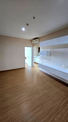 คอนโด โรบินสัน ศรีราชา : ขายคอนโด ซี ฮิลล์ คอนโด ศรีราชา ชั้น 5 วิวทะเล & วิวสระว่ายน้ำ ทำเลดี เดินทางสะดวก