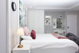 THE MOTIF CONDO - Image 3/10