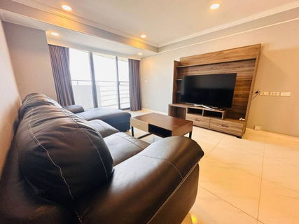 รูปภาพ 🌀ให้เช่าคอนโด 3 ห้องนอน 3 ห้องน้ำ , Floral Ville ขนาด 162 ตรม. ชั้น 28 Fully Furnished! ราคาสบายๆ ห่าง🚇สถานีหัวหมาก 200 เมตร