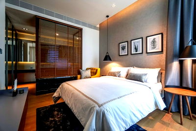 เช่าคอนโด สถานเอกอัครราชทูตออสเตรเลีย : ✅ ✅ Saladaeng One , Ultimate Luxury 1 ห้องนอน พร้อมเข้าอยู่ ติดต่อไลน์ @bktasset หรือโทร 095-325-8928