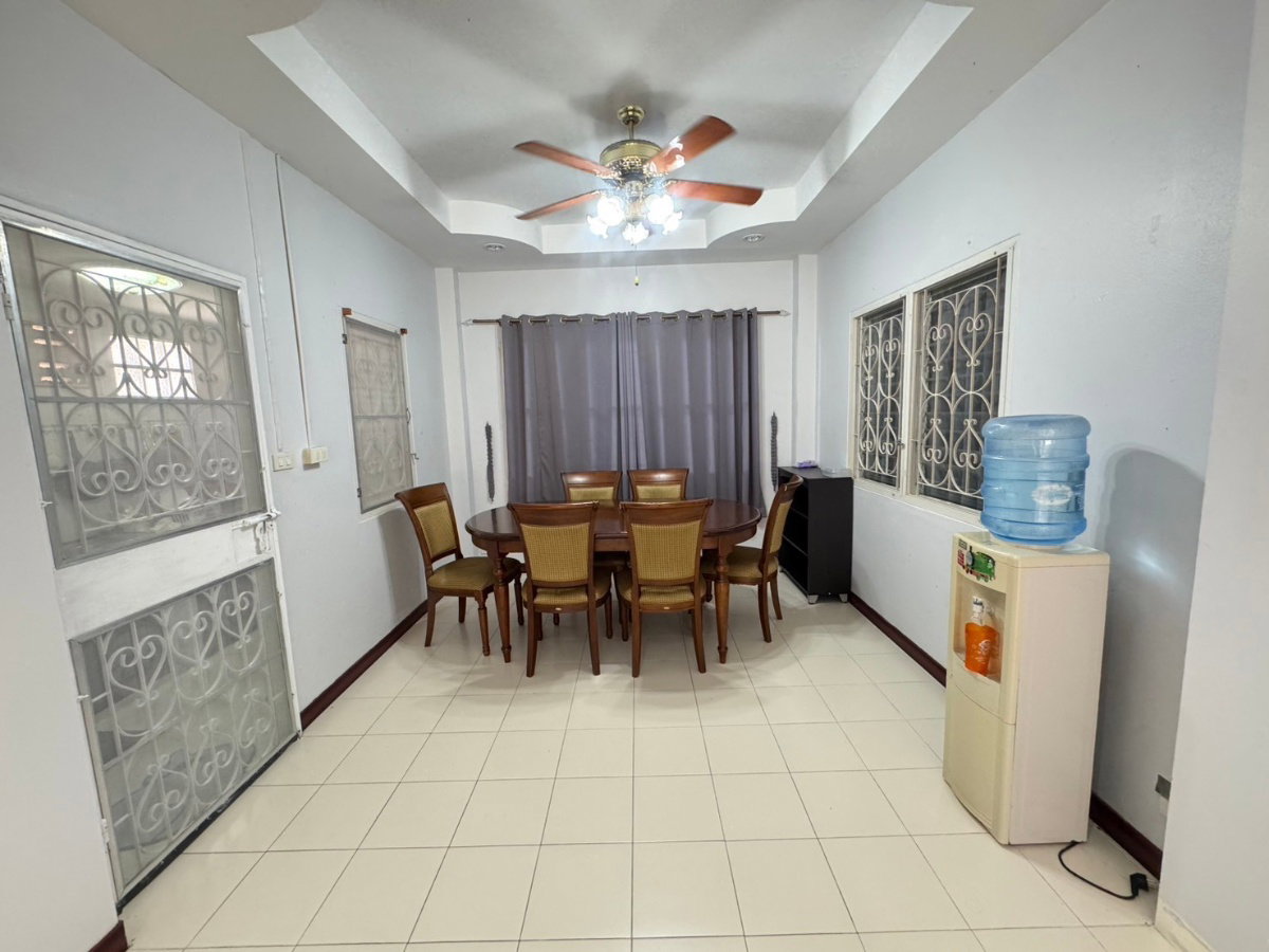 รูป บ้านให้เช่า 2 ชั้น 3 ห้องนอน 2 ห้องน้ำ ในหมู่บ้านลมทะเล1 หาดพยูน บ้านฉาง ระยอง - รูปที่ 6/22