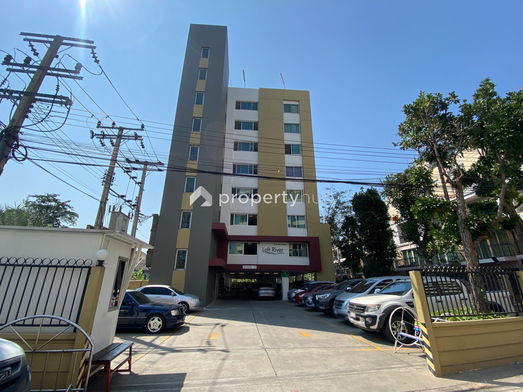 Project Loft River Residence Picture - 3/13