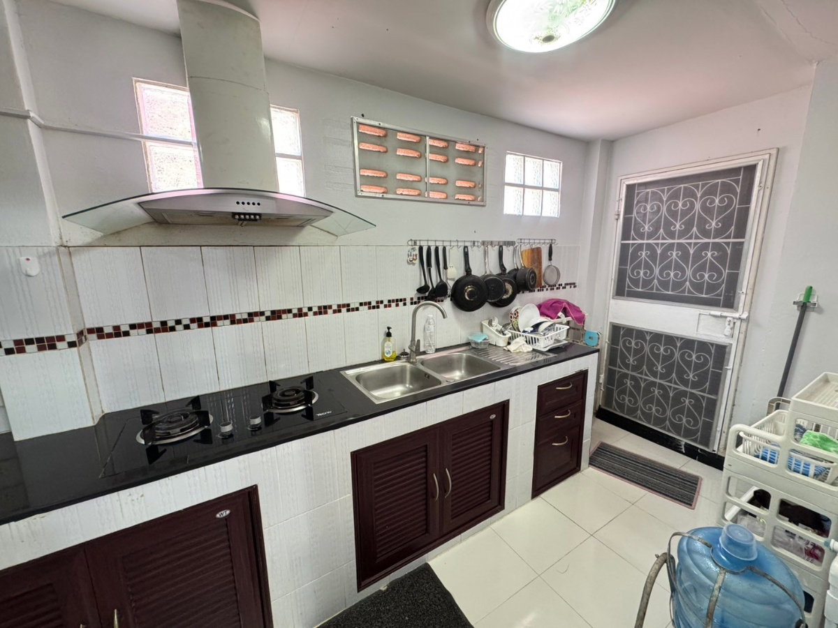รูป บ้านให้เช่า 2 ชั้น 3 ห้องนอน 2 ห้องน้ำ ในหมู่บ้านลมทะเล1 หาดพยูน บ้านฉาง ระยอง - รูปที่ 7/22