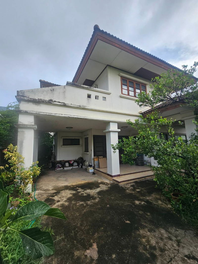 Houses for sale : For Sale: Single-Detached House in Mueang Thong Thani Village,  Pak Kret District, Nonthaburi (New House)  Land Size: 100 sq. wah