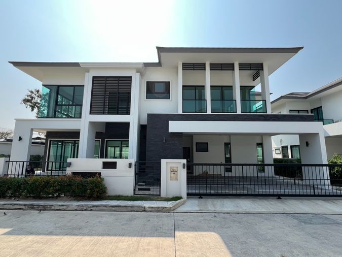 For Sale : บ้านเดี่ยว Casalunar Mesto TYPE D: DARLENE : 4 ห้องนอน 4 ห้องน้ำ พื้นที่ใช้สอย 421 ตรม.
