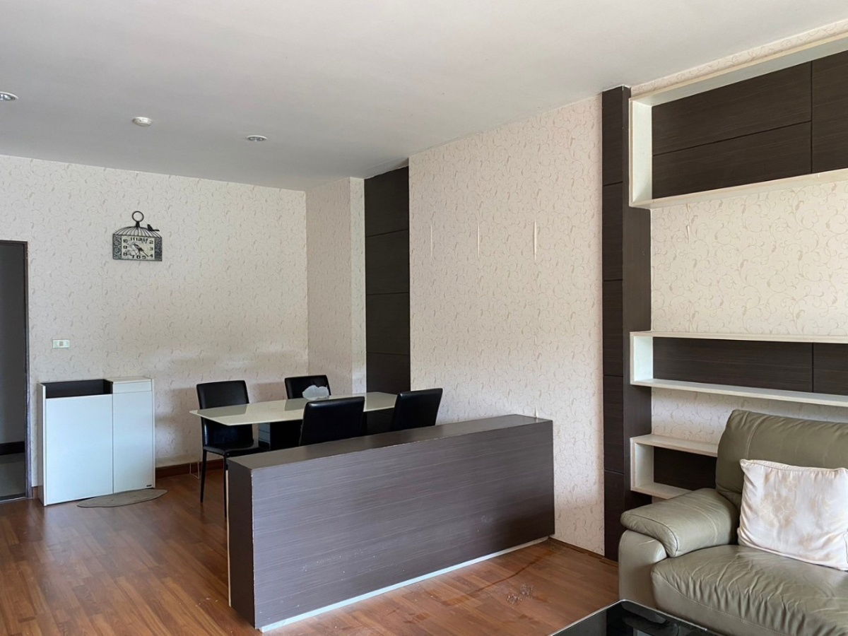 picture Phanason The Green Place Condominium WR-02909 - 6/12