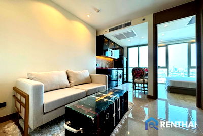 ขายคอนโด : ขายด่วนห้องเดียวกับชั้นส่วนกลาง The Riviera ocean drive 1 ห้องนอน ราคาดีๆ