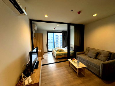 Condos for rent MRT Phahon Yothin : For rent ✅ the line phaholyothin park