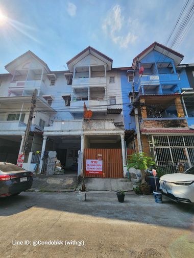 ขายด่วน! ทาวน์โฮม 4 ชั้น 18 ตรว. หมู่บ้าน วิเศษสุขนคร 2 สภาพสวย ต่อรองได้ โทร 061-354-4246 หรือ 062-648-5995 รหัส  H32780