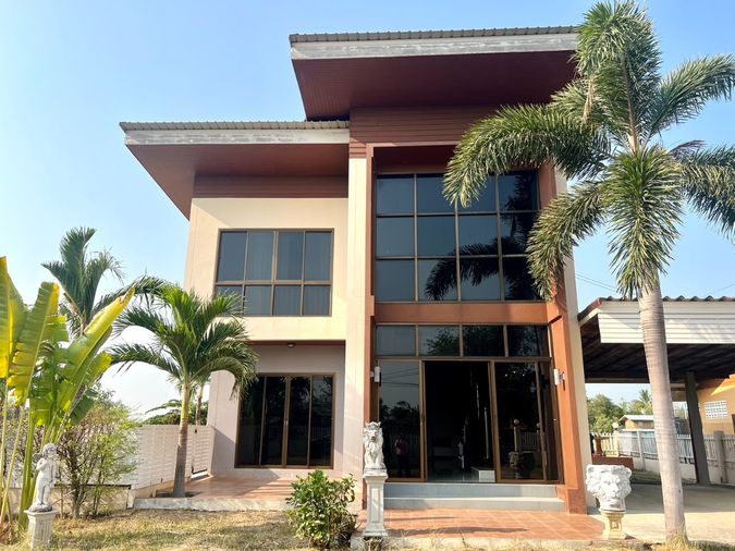 ขายด่วน! บ้านเดี่ยว พลูวิลล่า สวย บบรรยากาศดี ใกล้ตัวเมืองอยุธยา บ้านเดี่ยว พลูวิลล่า พร้อมสระว่ายน้ำ  น่าอยู่ ใกล้โรจนะ อุทัย