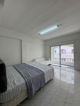 Sale 380,000 baht. Condo 1 bed. Ready to move in