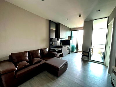 Condos for rent Sukhumvit 69/1 : Condo For Rent!!The Room Sukhumvit 69