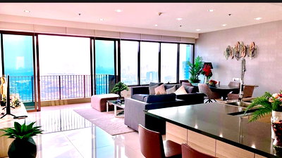 คอนโดให้เช่า : ให้เช่า  ดิ เอ็มโพริโอ เพลส BTS พร้อมพงษ์ (1 กม./ 14 นาทีเดิน) โทร 061-354-4246 สนใจต่อรอง @condobkk (มี @) รห้ส  H32785