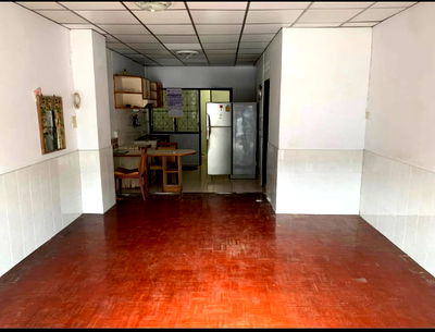 ทาวน์โฮม กรุงเทพมหานคร : ขายทาวน์เฮ้าส์ 2 ชั้น หมู่บ้านสินธร แฮปปี้แลนด์ ใกล้เดอะมอลล์บางกะปิ เจ้าของขายเอง