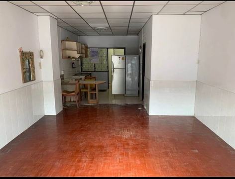 ขายทาวน์เฮ้าส์ 2 ชั้น หมู่บ้านสินธร แฮปปี้แลนด์ ใกล้เดอะมอลล์บางกะปิ เจ้าของขายเอง