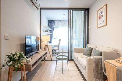 Condos for rent : Life Rama4-Asoke For Rent 1 Bed 1 Bath only 27,000 Baht new unit        Line : @apopplace