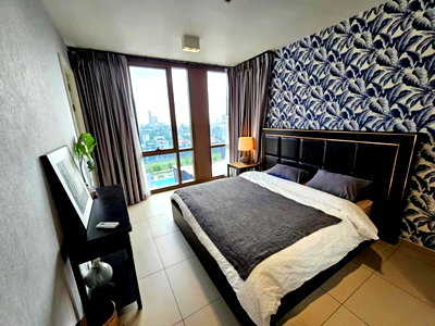 คอนโดให้เช่า : LTH11889 - The Lofts Ekkamai FOR RENT Size 74 sqm. 2 beds 2 baths Near BTS Ekkamai Station ONLY 60K/Month