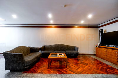 คอนโดให้เช่า : United Tower 2 bedrooms, for rent