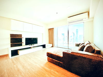 Condos for rent GMM Grammy : Selling cheap, Fully furnished 81 sq m., My Resort Bangkok. Newly renovated room.