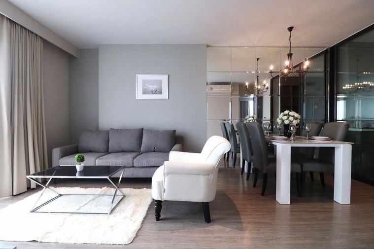 Good price and very beautiful room! 2 bedrooms, 2 bathroom, 70 sq.m., high floor, beautiful view, very good decoration room