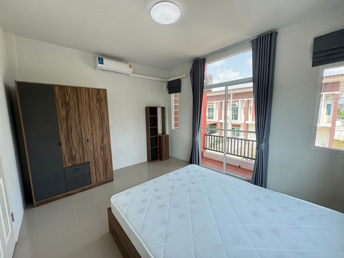 picture Townhome for rent, 2 bedrooms, 2 bathrooms, near U-Tapao Airport. Garden Rayong International School and Map Ta Phut Industrial Estate - 9/15