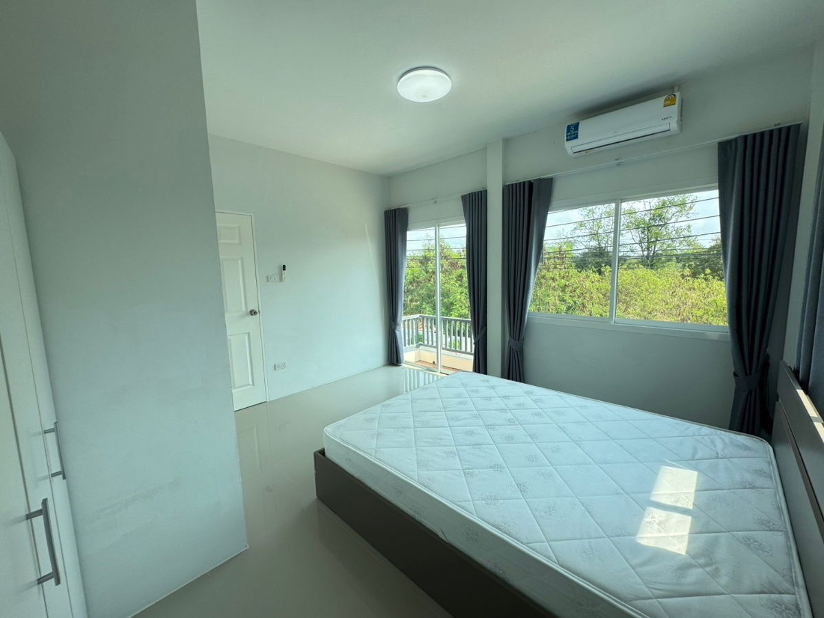 picture Townhome for rent, 2 bedrooms, 2 bathrooms, near U-Tapao Airport. Garden Rayong International School and Map Ta Phut Industrial Estate - 13/15